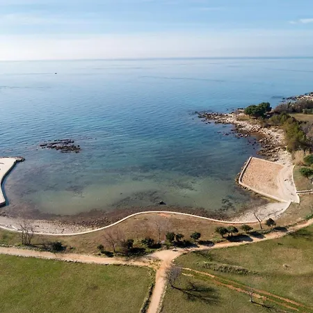 Estera Appartement *