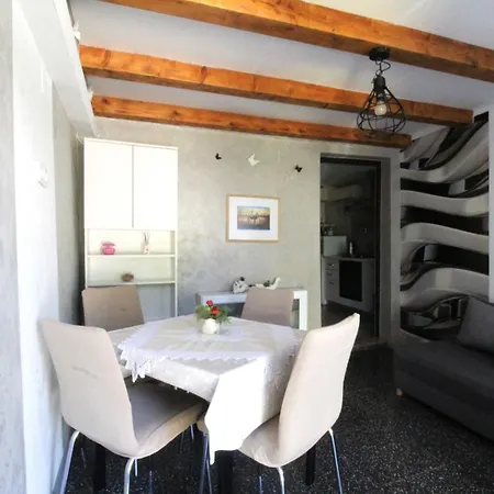 Estera Apartamento *