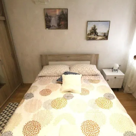 Estera Apartment